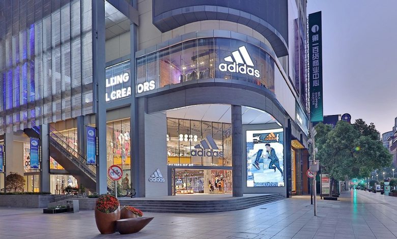 Adidas revela vazamento de dados de clientes