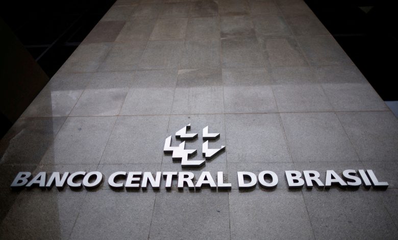 Vídeo mostra momento da prisão de suspeito de vender a senha para ataque hacker ao sistema de bancos