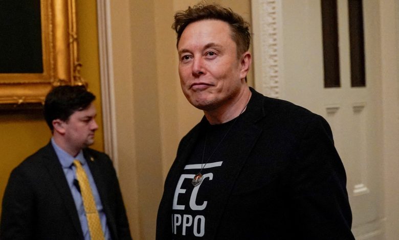 Musk processa Apple e OpenAI por acusação de monopólio e cobra bilhões de dólares em indenização