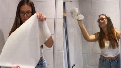 Influenciadora britânica usa papel-manteiga para limpar o box