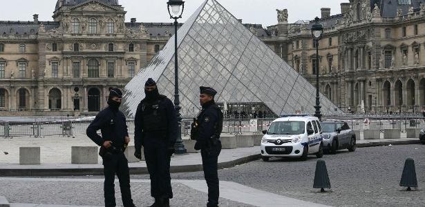 Senha do sistema de vigilância do Museu do Louvre, em Paris, era o próprio nome do local