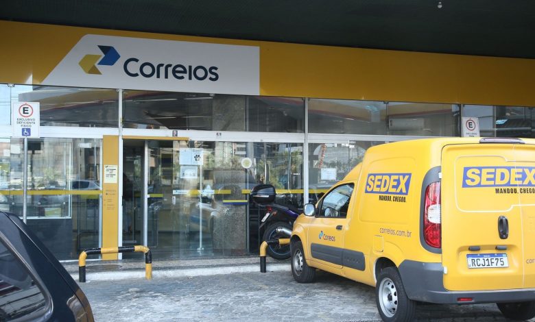 Plano de reestruturação dos Correios prevê demissões e fechamento de agências