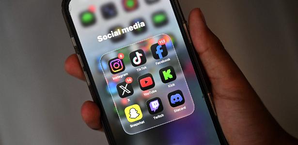 Austrália tomou decisão pioneira no mundo de proibir acesso a redes sociais para menores de 16 anos