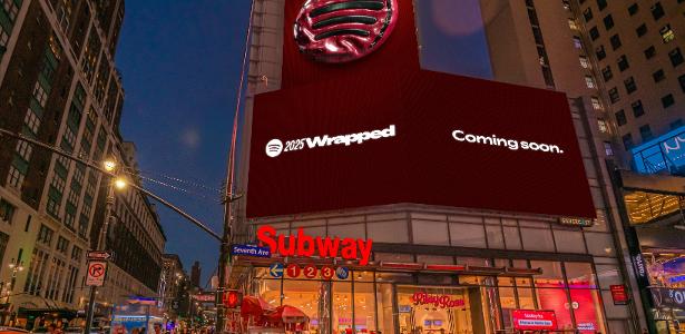 Propaganda do Spotify Wrapped 2025, a retrospectiva da plataforma, na cidade de Nova York (EUA)