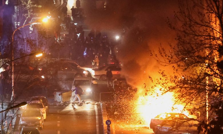 Elon Musk oferece internet gratuita da Starlink no Irã após governo bloquear conexão para tentar sufocar protestos, diz site