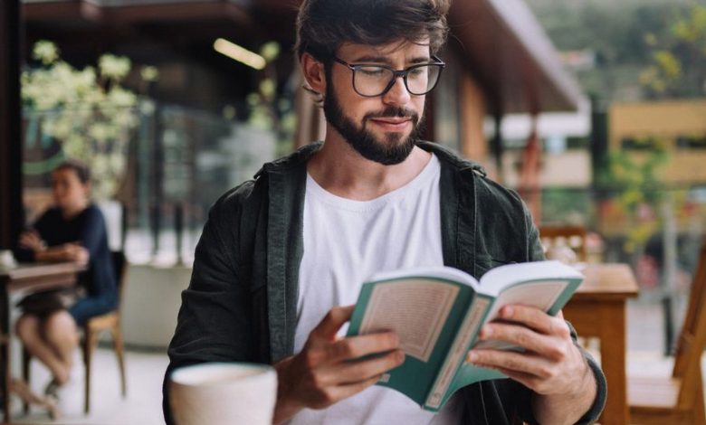Livros por menos de R$14 na Amazon: confira clássicos, infantis, romances e mais para ler