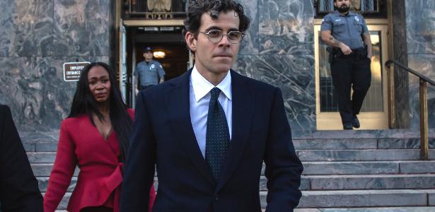 Adam Mosseri, CEO do Instagram, deixa corte de Los Angeles, nos EUA, em que é analisado se redes sociais viciam as pessoas