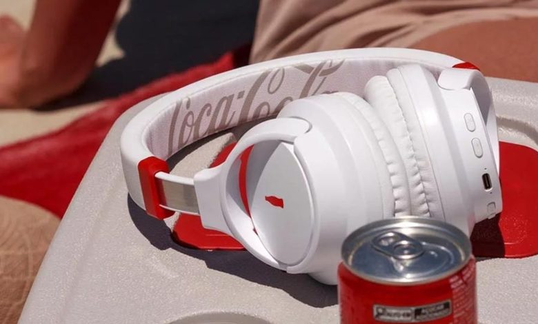 Fones e caixas de som da Coca-Cola: 5 modelos para conhecer na loja oficial na Shopee