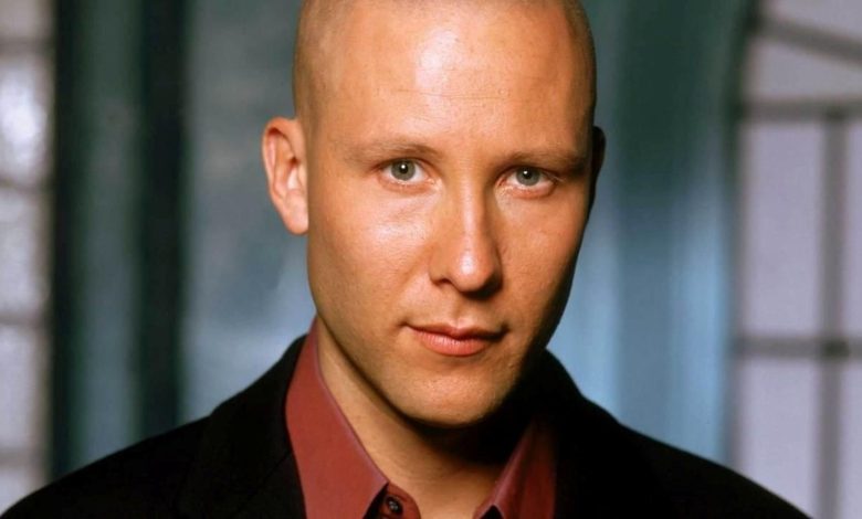 Por Onde Anda Michael Rosembaum, o Lex Luthor de Smallville?
