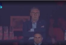 É #FAKE foto de Carlo Ancelotti dormindo no jogo Athletico-PR x Flamengo; imagem foi manipulada com inteligência artificial