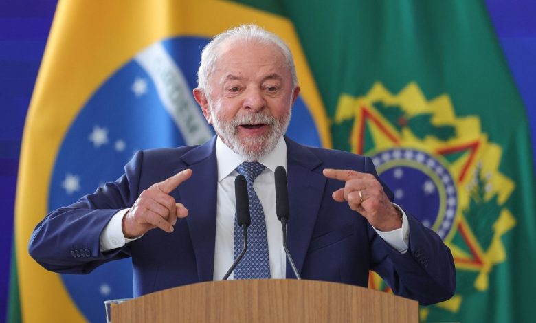 Governo brasileiro acaba com a polêmica 'taxa das blusinhas'