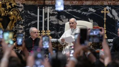 O recado do papa Leão XIV sobre a inteligência artificial em seu primeiro 'cartão de visitas' ao completar um ano de pontificado