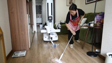 Eles recolhem lixo, dobram roupas e aprendem com erros: os robôs que já trabalham em casas chinesas