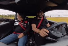 Esse carro não transforma você no Ayrton Senna, mas faz o que ele fazia