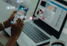 Jovem transforma teto em mapa de voo ao vivo com projetor e receptor de rádio de R$ 150