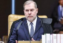 Ministro Dias Toffoli em sessão plenária no STF