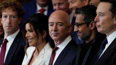 20.jan.2025 - Convidados para a posse de Trump: Mark Zuckerberg (CEO da Meta), Lauren Sanchez (esposa de Bezos), Jeff Bezos (fundador da Amazon), Sundar Pichai (CEO do Google) e Elon Musk