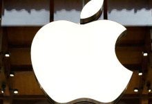 23.abr.2025 - Logotipo da Apple em loja da companhia em Paris, na França