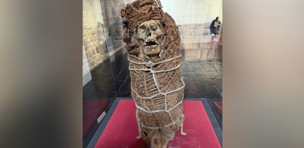 Antiga múmia inca em exibição em museu em Cusco, no Peru. Cientistas recuperaram DNA do vírus da varíola de duas antigas múmias incas encontradas no norte do Chile, segundo um novo estudo