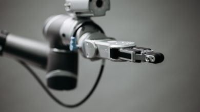 Funcionários de empresas de IA pedem desaceleração do setor nos EUA