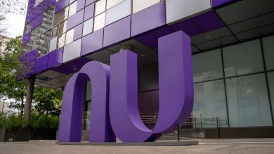Nubank compra Porto Real para não perder o 'bank'