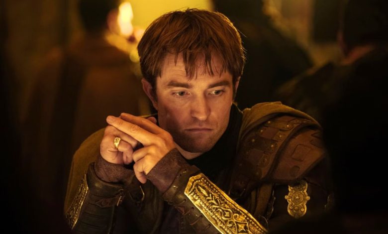 Robert Pattinson compara seu papel em A Odisseia ao Jacob de Crepúsculo