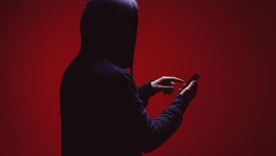 União Europeia permitirá que plataformas possam escanear conversas em tentativa de combater crimes sexuais