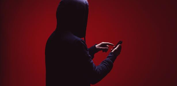 União Europeia permitirá que plataformas possam escanear conversas em tentativa de combater crimes sexuais