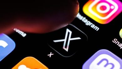 App do X (antigo Twitter) em tela de smartphone