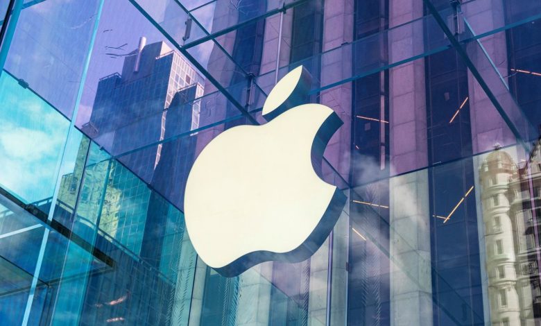 Apple demite mais de 200 funcionários das divisões Siri e Vision Pro