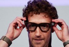 17.set.2025 - Mark Zuckerberg, CEO da Meta, usando os óculos inteligentes da Meta feitos em parceria coma Ray Ban