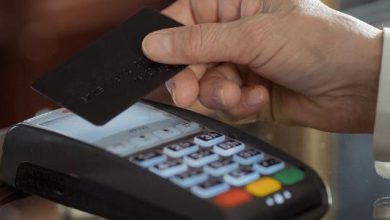 Para se prevenir, corte o cartão de crédito antes de descartá-lo