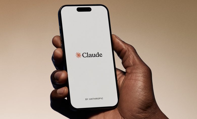 Claude, rival do ChatGPT, vai revelar quem criou texto com IA; veja como vai funcionar