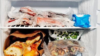 Usar objetos de metal pode danificar funcionamento do freezer para sempre