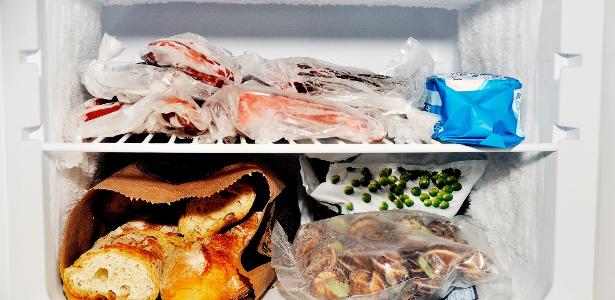 Usar objetos de metal pode danificar funcionamento do freezer para sempre