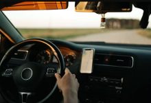 MPT processa Uber em R$ 321 milhões por cobrar taxa de motoristas para trabalhar