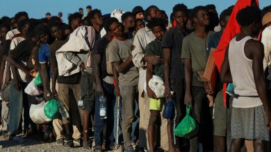 UE cobra Meta e TikTok por combate à desinformação após aumento de migrantes em Ceuta