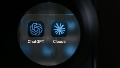 Ícone dos chatbots de IA ChatGPT (da OpenAI) e do Claude (da Anthropic)