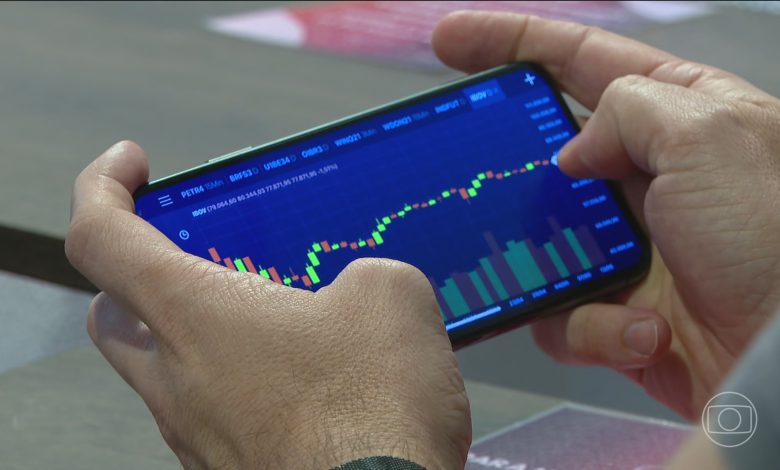 'Freio' na IA? Debate coloca gigantes da tecnologia no radar dos investidores; ações operam mistas