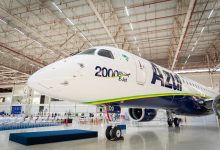 Aviões equipados com GPS que apresentou pane global são fabricados pela Embraer em São José dos Campos, SP