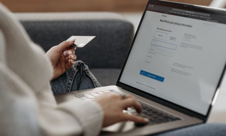 Dia das Crianças tem mais fraudes na compra on-line de brinquedos do que o Natal, aponta estudo