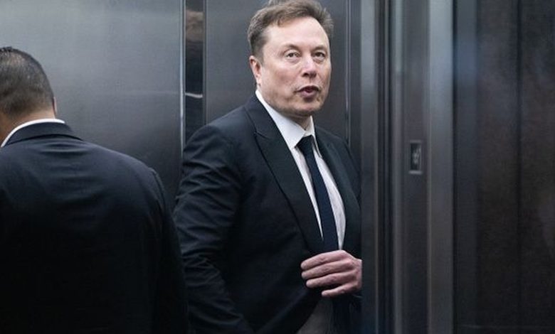 Musk não consegue impedir lei contra apps de tirar a roupa nos EUA