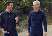 John Ternus (esq.) terá a missão de substituir Tim Cook no comando da Apple